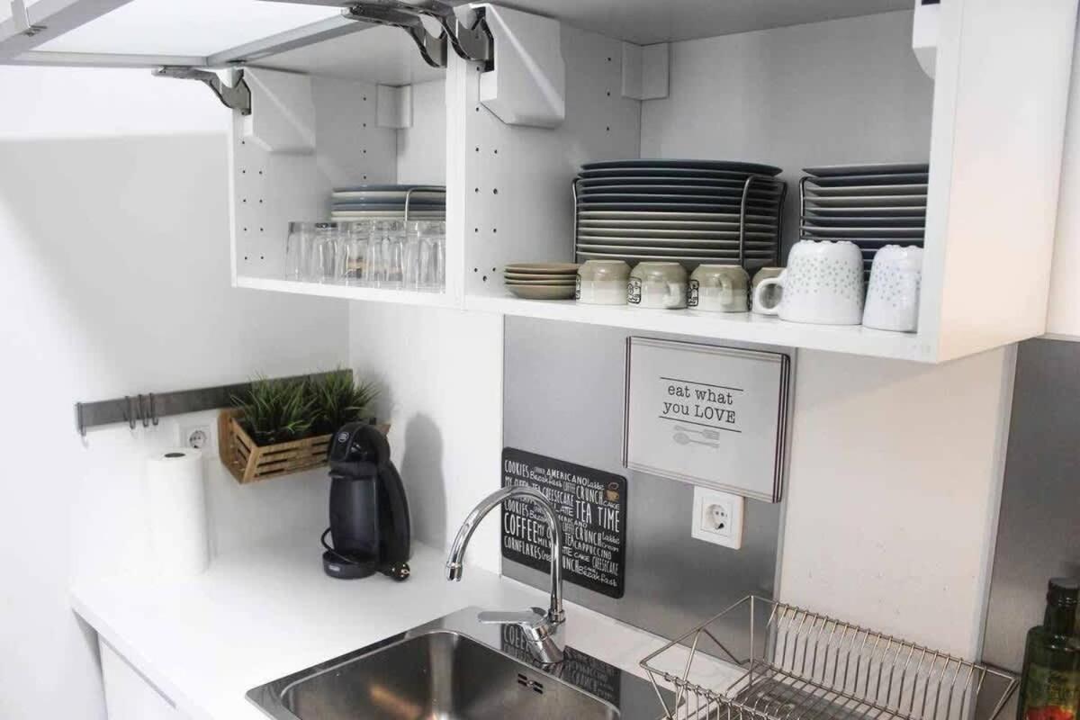 Vivendos - Ma07 - Sostoa Apartman Málaga Kültér fotó